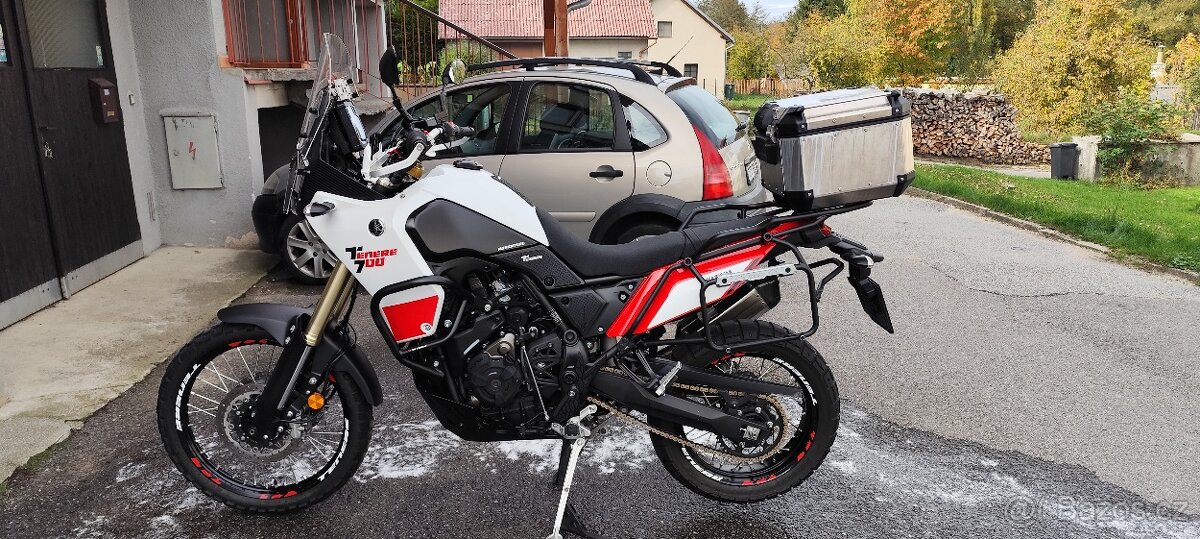 Tenere 700