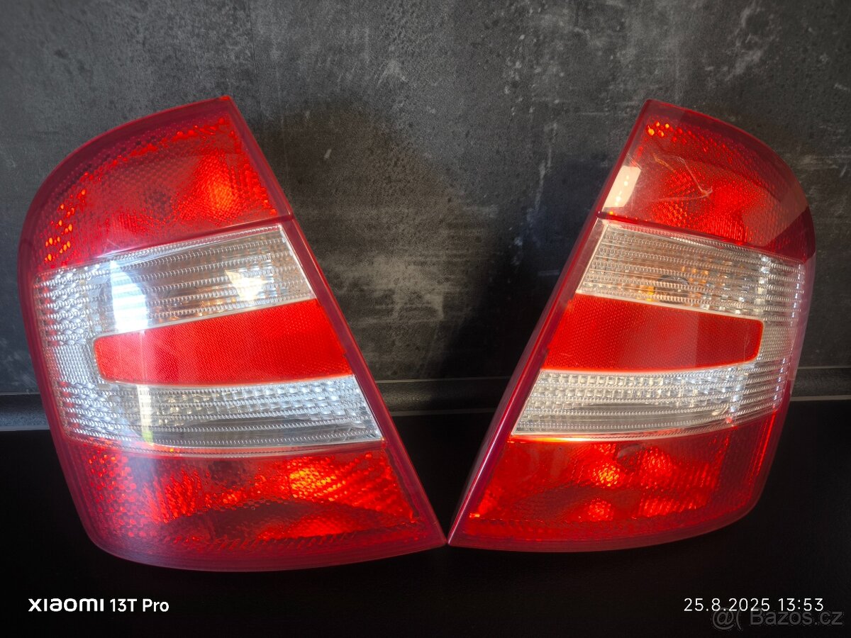Prodám zadní světla Škoda Fabia I hatchback 99