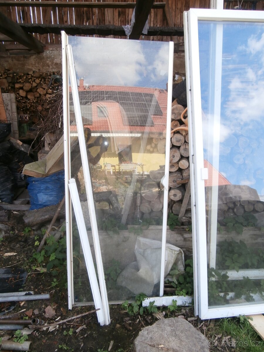 Skleněné sprchové dveře (zástěna)