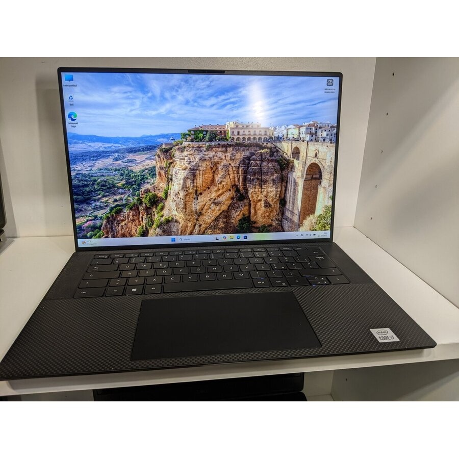 Dell Precision 5550, i7-10850H, 32gb, 512gb, NVIDIA T1000