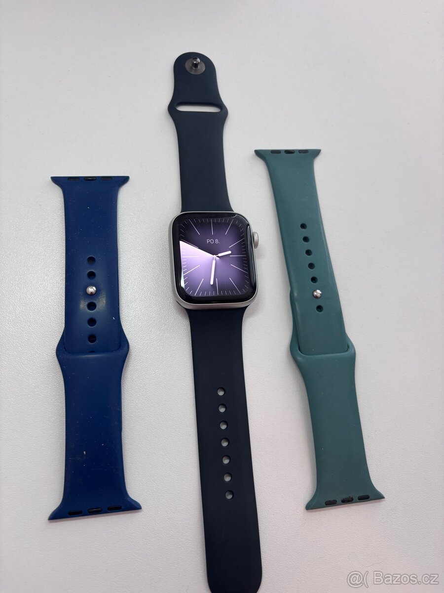 Apple watch SE 2023 44mm - 92% baterie, záruka