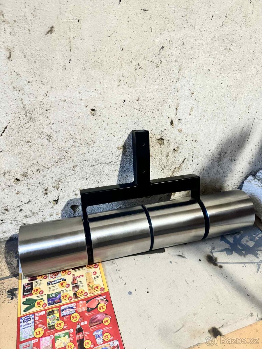 Přítlačný válec 32 kg na vinylové podlahy