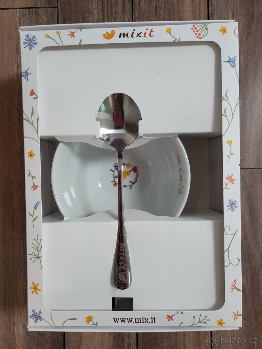 Zamilovaný hrnek / miska s uchem v dárkové krabici