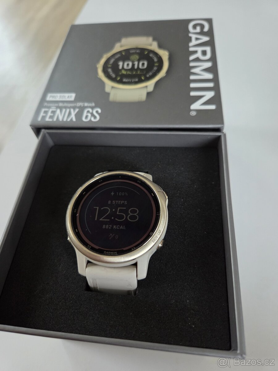 Garmin Fénix 6S Pro Solar – perfektní stav + více řemínků