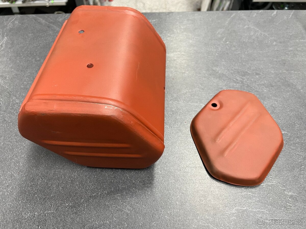 Schránka, kastlík Mustang, JAWA 50 23