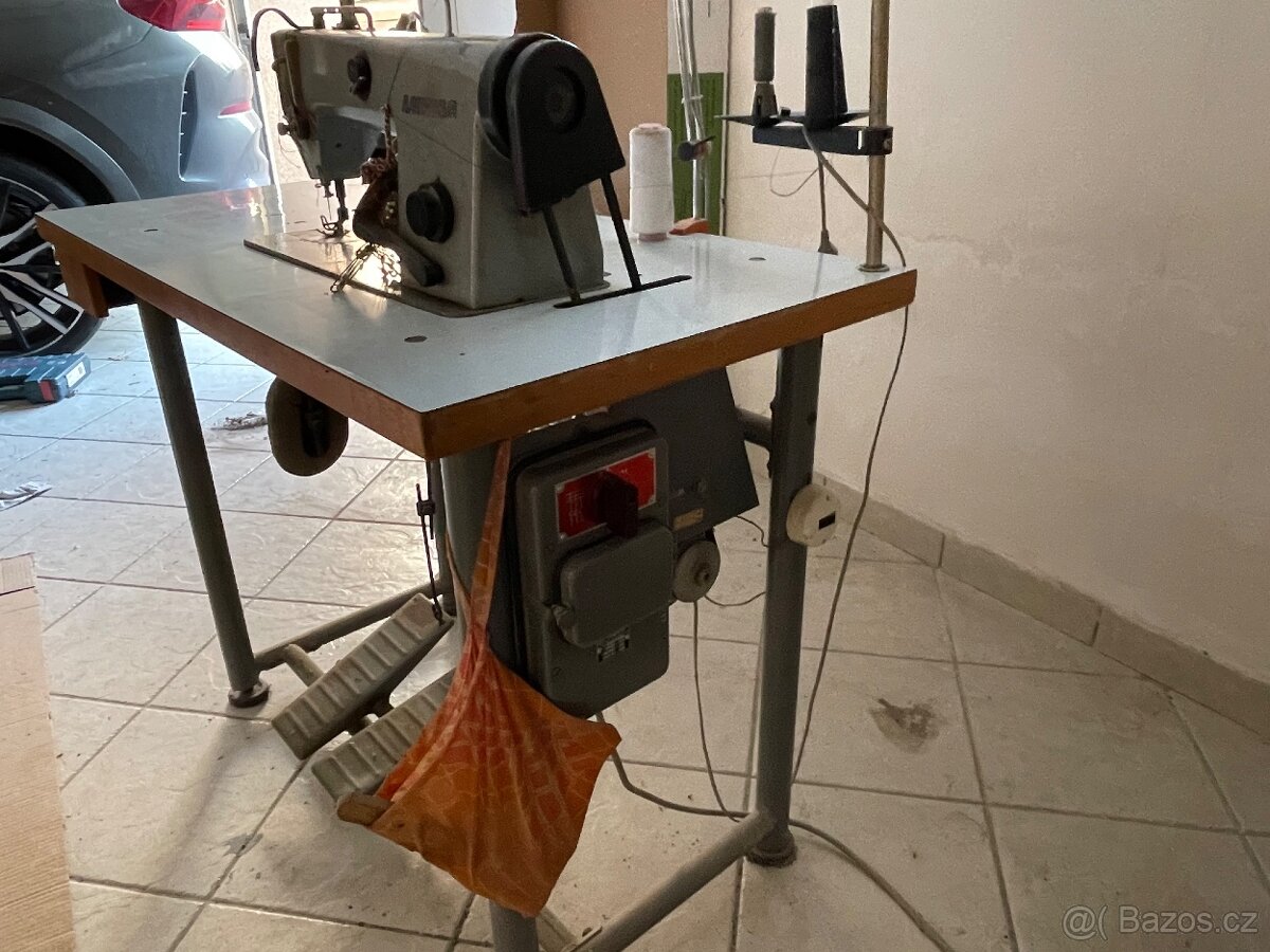 Šicí stroj Minerva