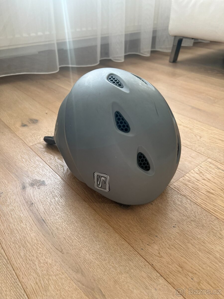 Lyžařská helma Scott - dámská