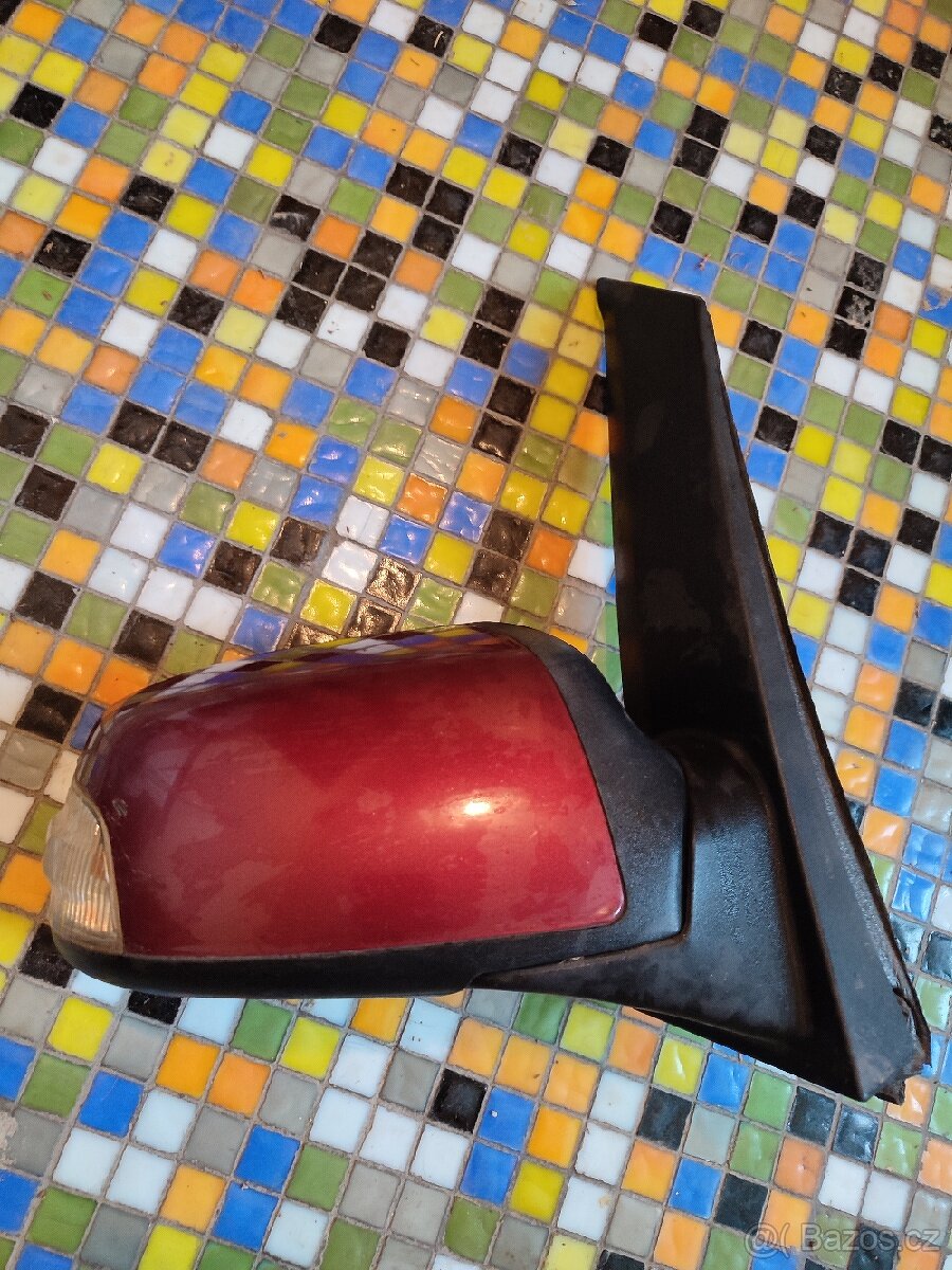 Ford C-Max pravé zrcatko