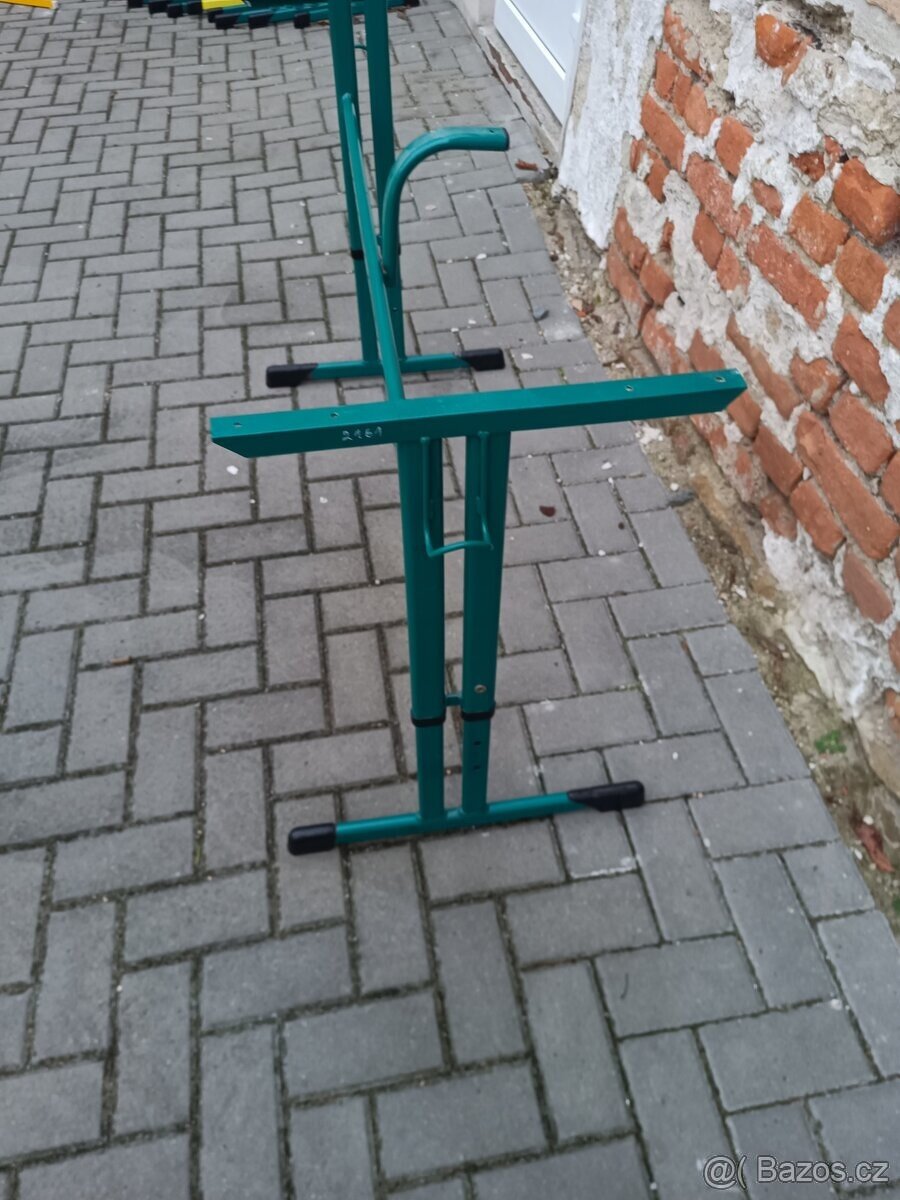 Rám pracovního stolu, ponku