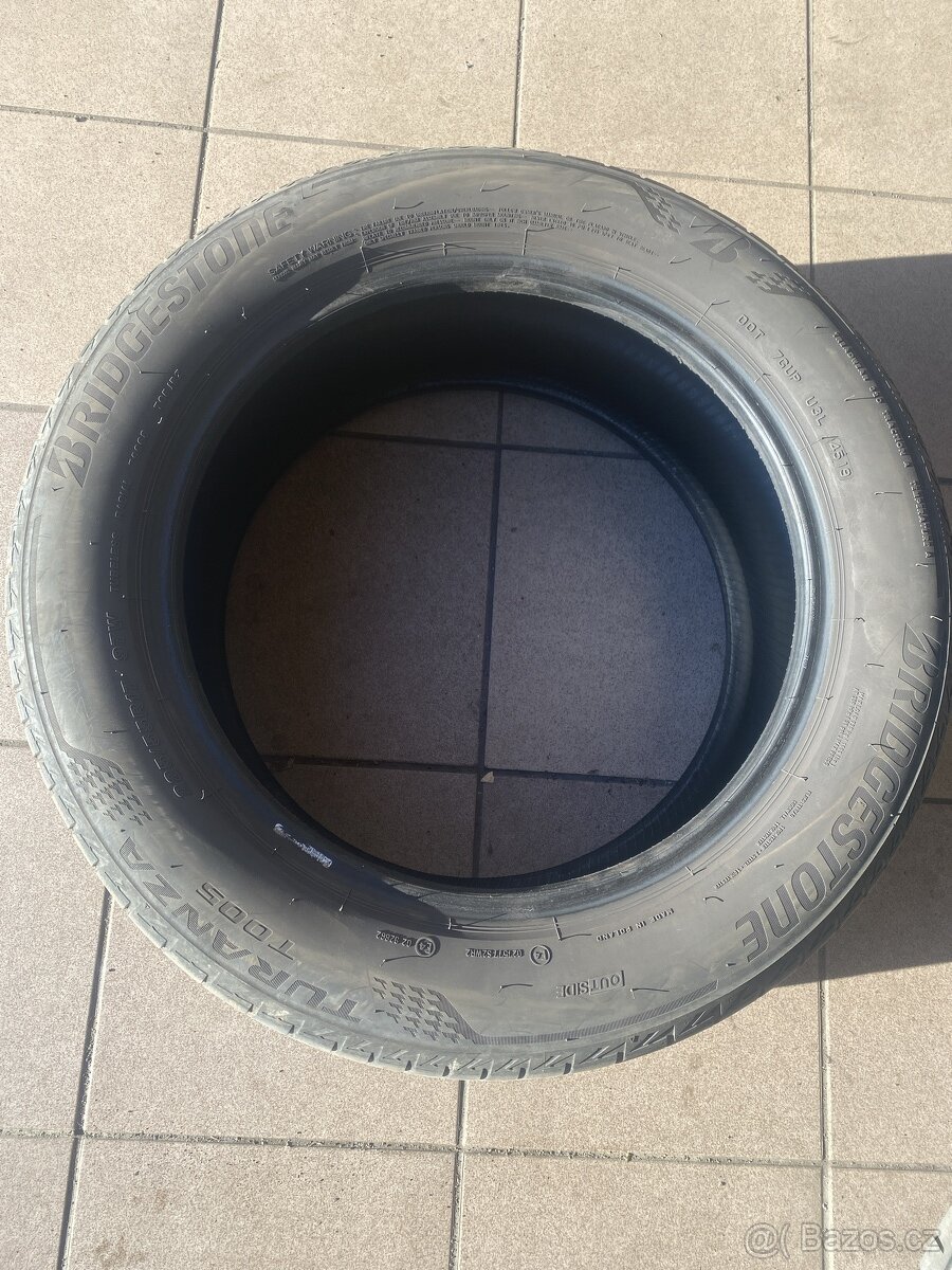 letní pneu 225/55R17 97W Bridgestone