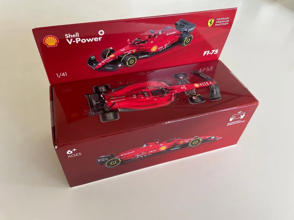 Shell Ferrari F1-75 - bluetooth RC model