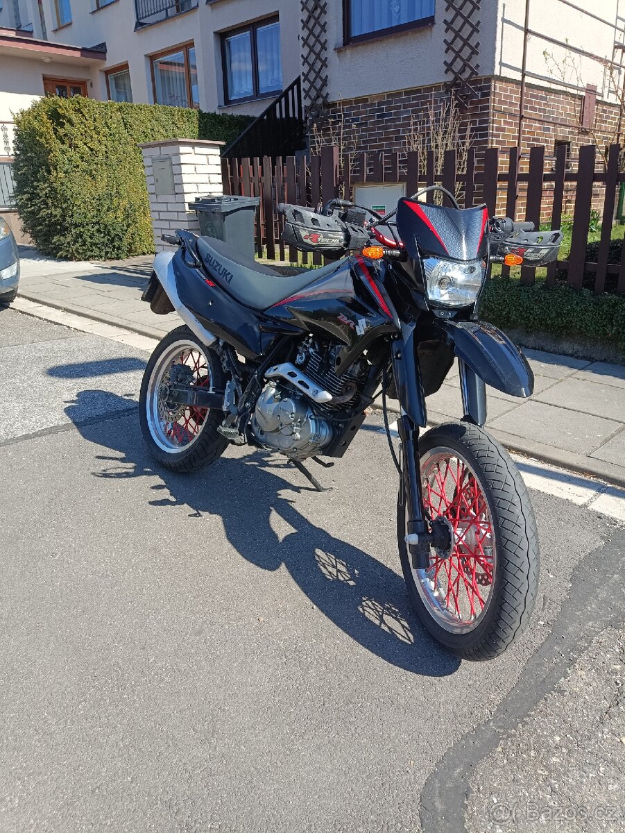 Suzuki DR 125 SM