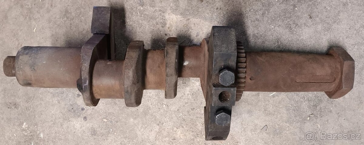 Kliková hřídel Zetor 25