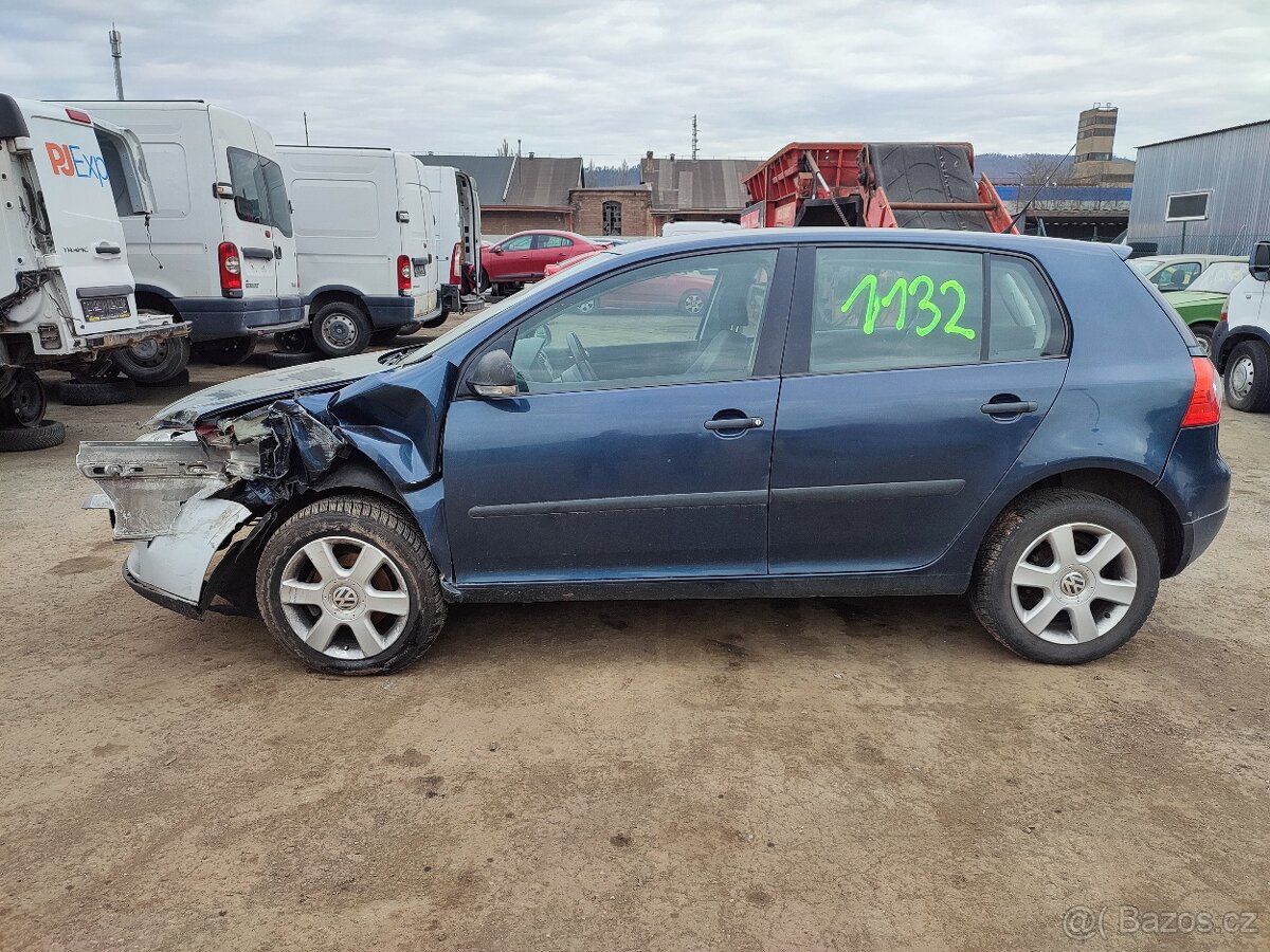 VW Golf č. 1132