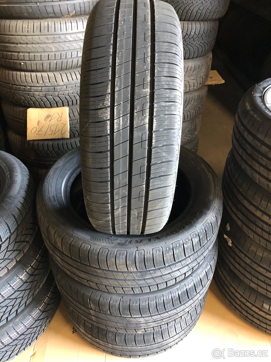 Nové 205/55/r17 CONTINENTAL