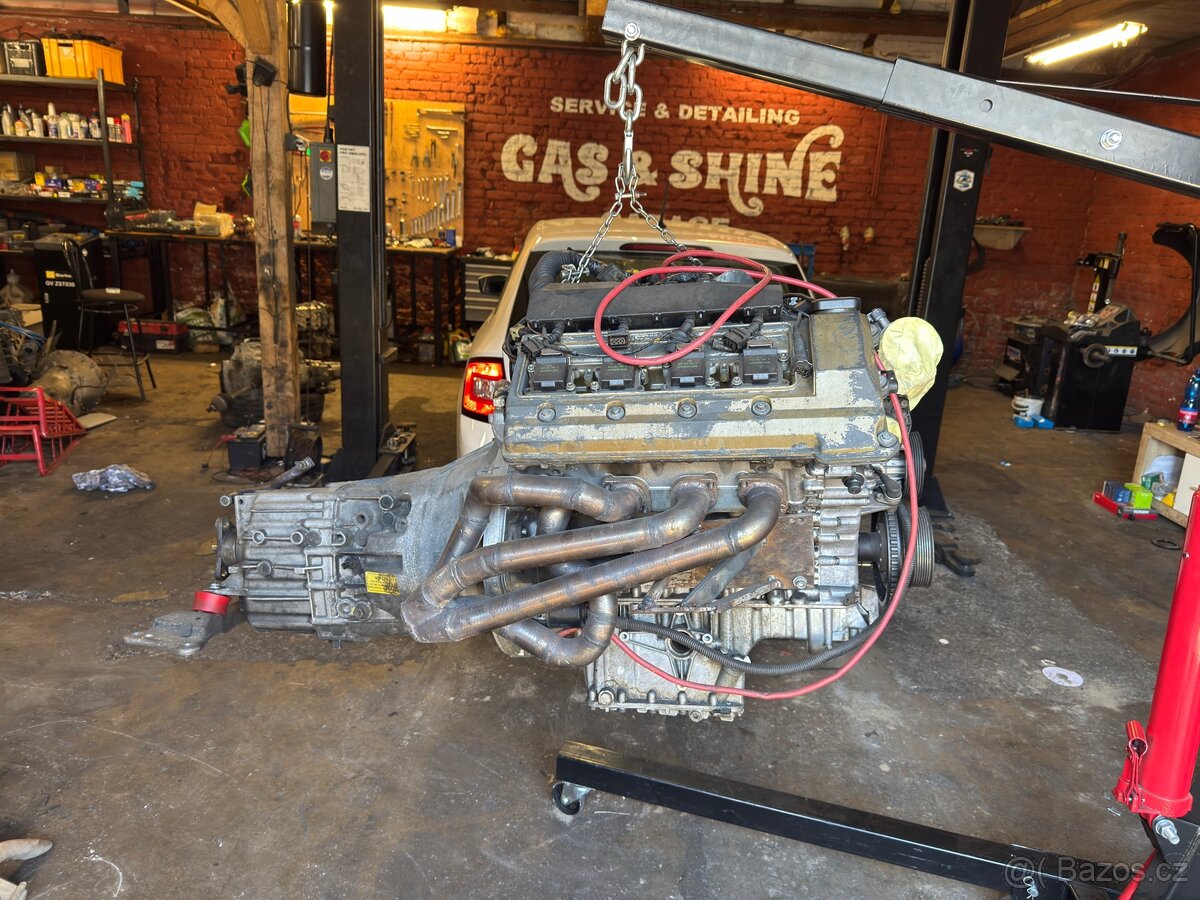 Motor BMW M60B40