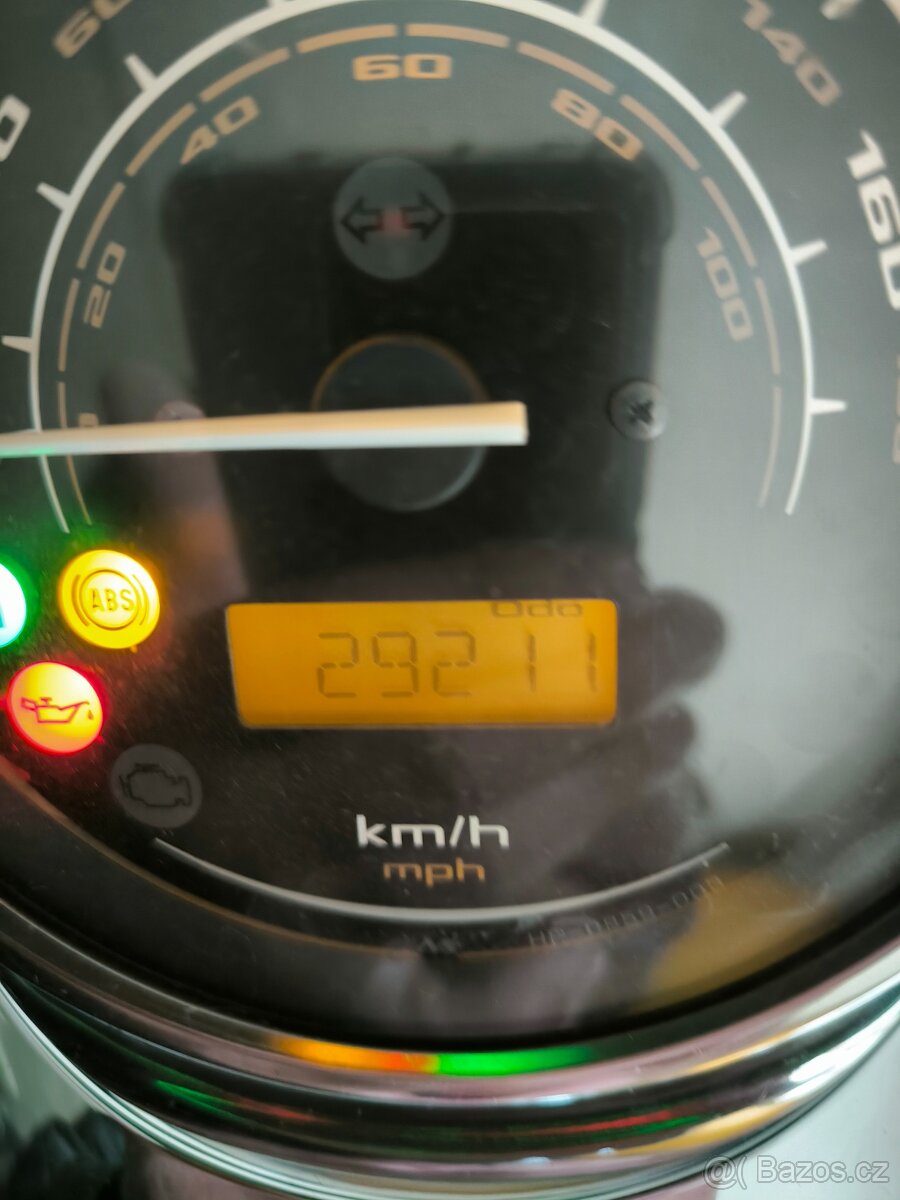 Honda VT1300CRA