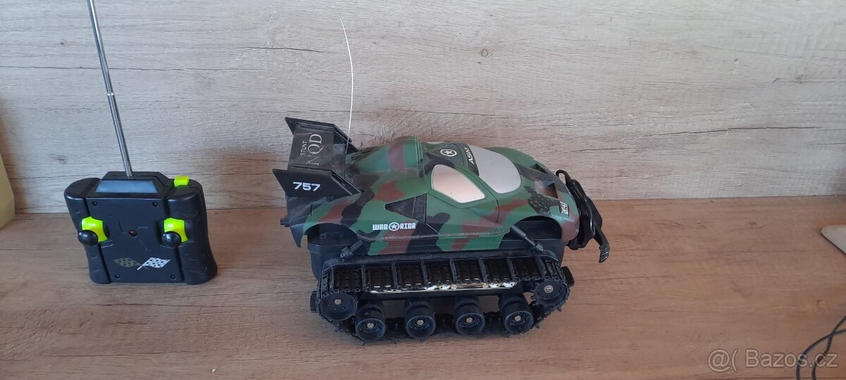Tank na dálkové ovládání, auto Minicooper Ken