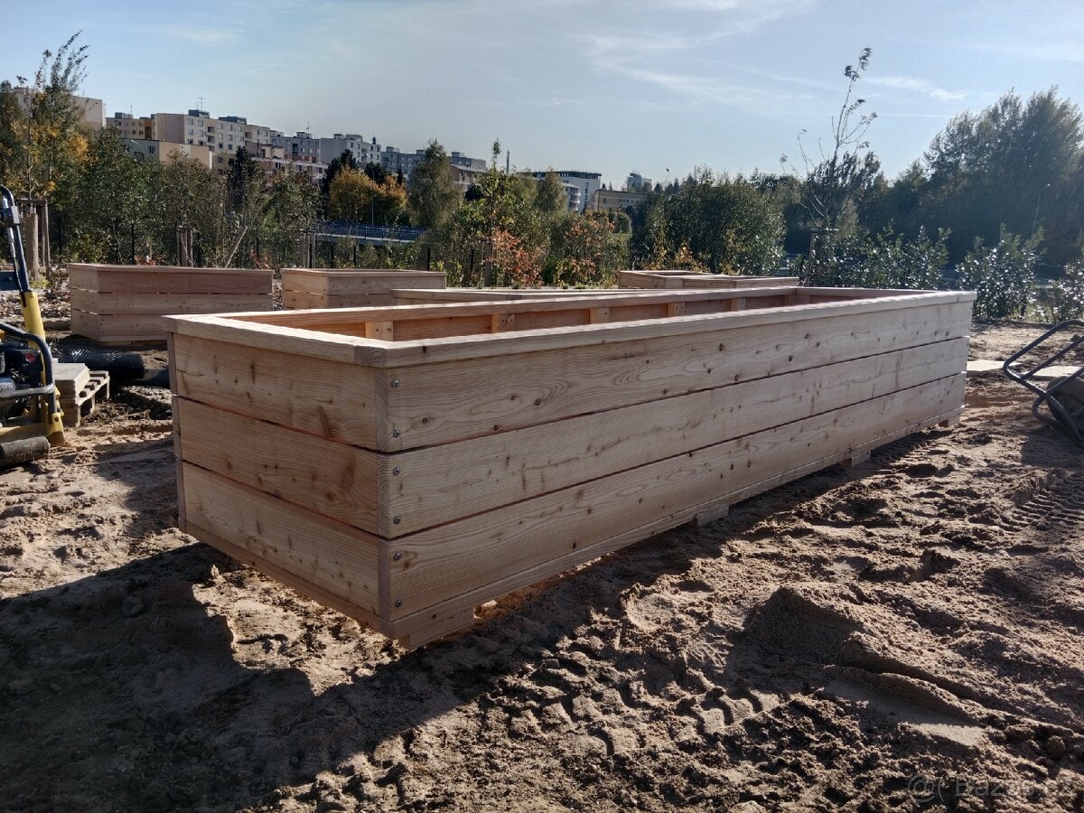 Vyvýšený záhon skandinávský modrin