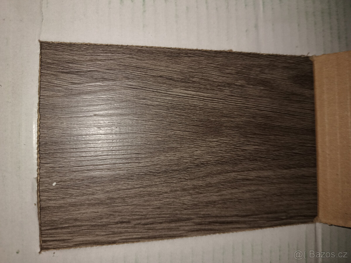 8,6m2 Vinylová podlaha 4,2mm, click - BOROVICE