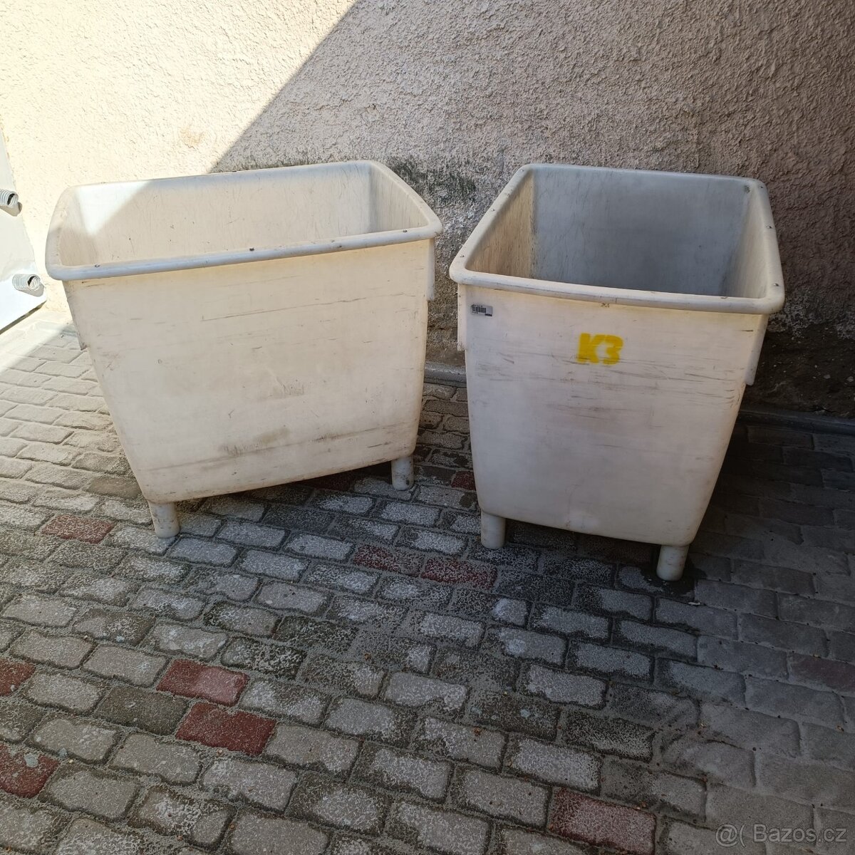 Nádoba cca 400L