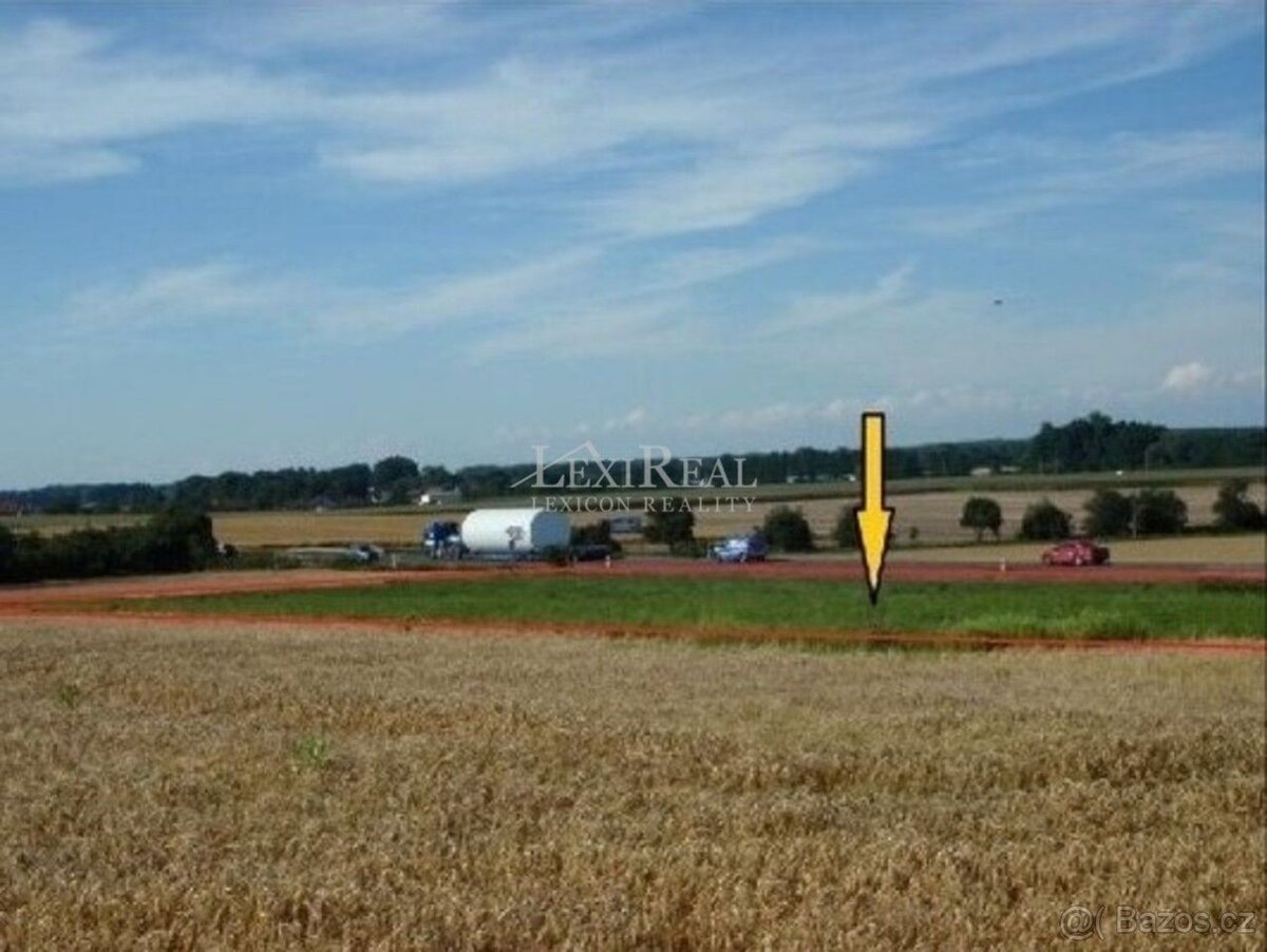 Prodej pozemku o rozloze 8498 m2 pro výstavbu čerpací stanic