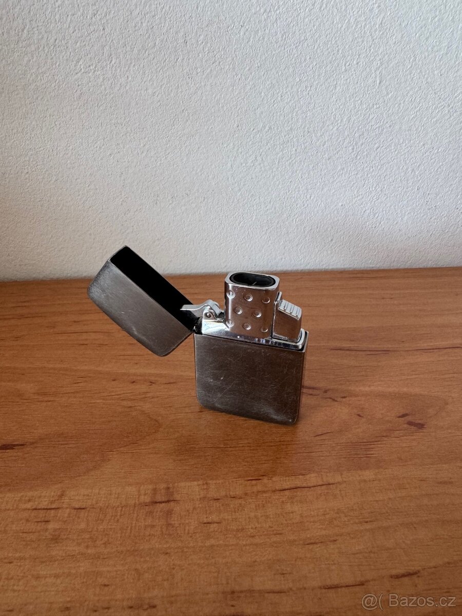 Originální Zippo zapalovač s dvoutryskovým plynovým insertem