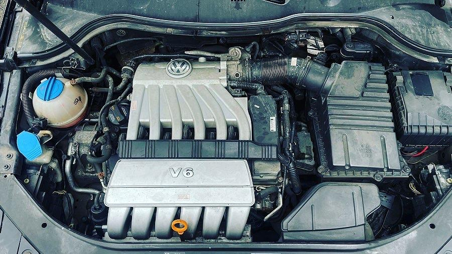 Motor benzínový AXZ 3.2FSI 184KW V6 VW Passat B6 2008
