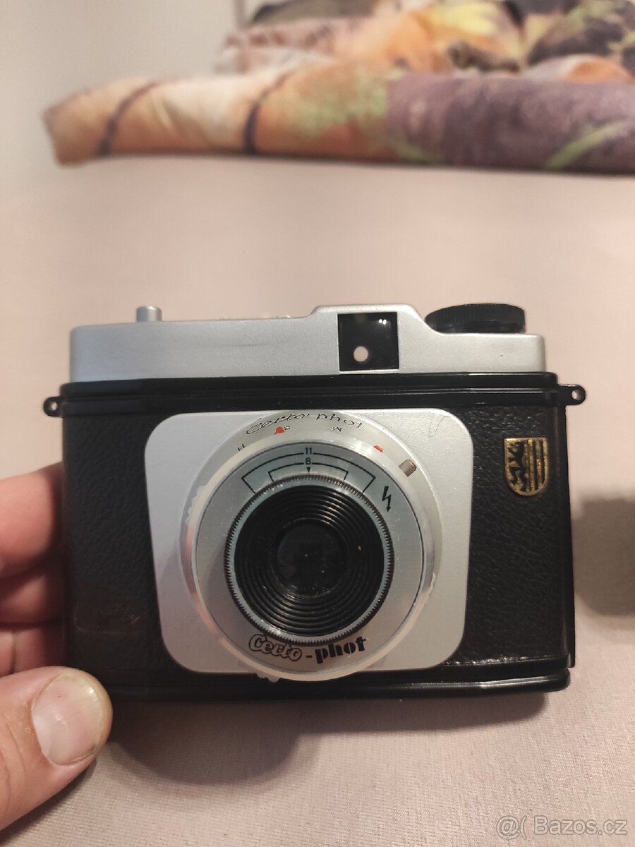 Starsi fotoaparát CERTO