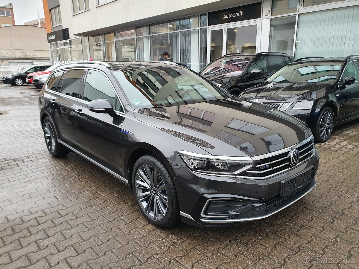 VW Passat B8 GTE Variant 1.4TSI 160kW DSG - záruka Autodraft