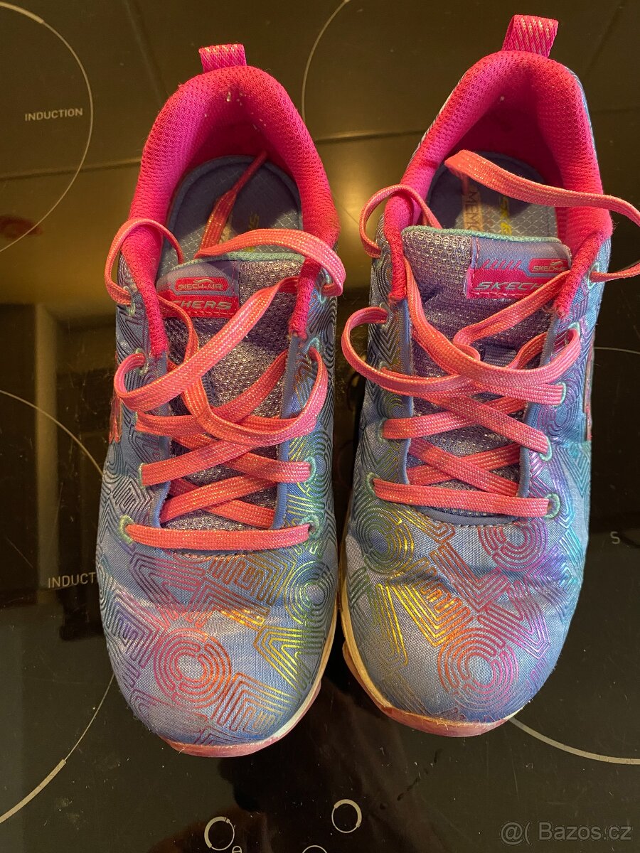 Dětské boty Skechers sezonu nošené vel. 35