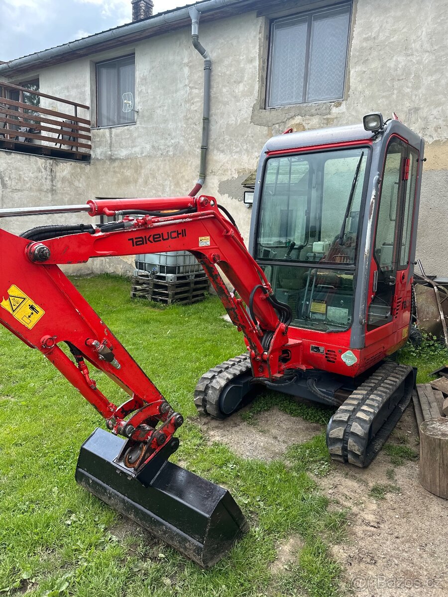 minibagr takeuchi tb016