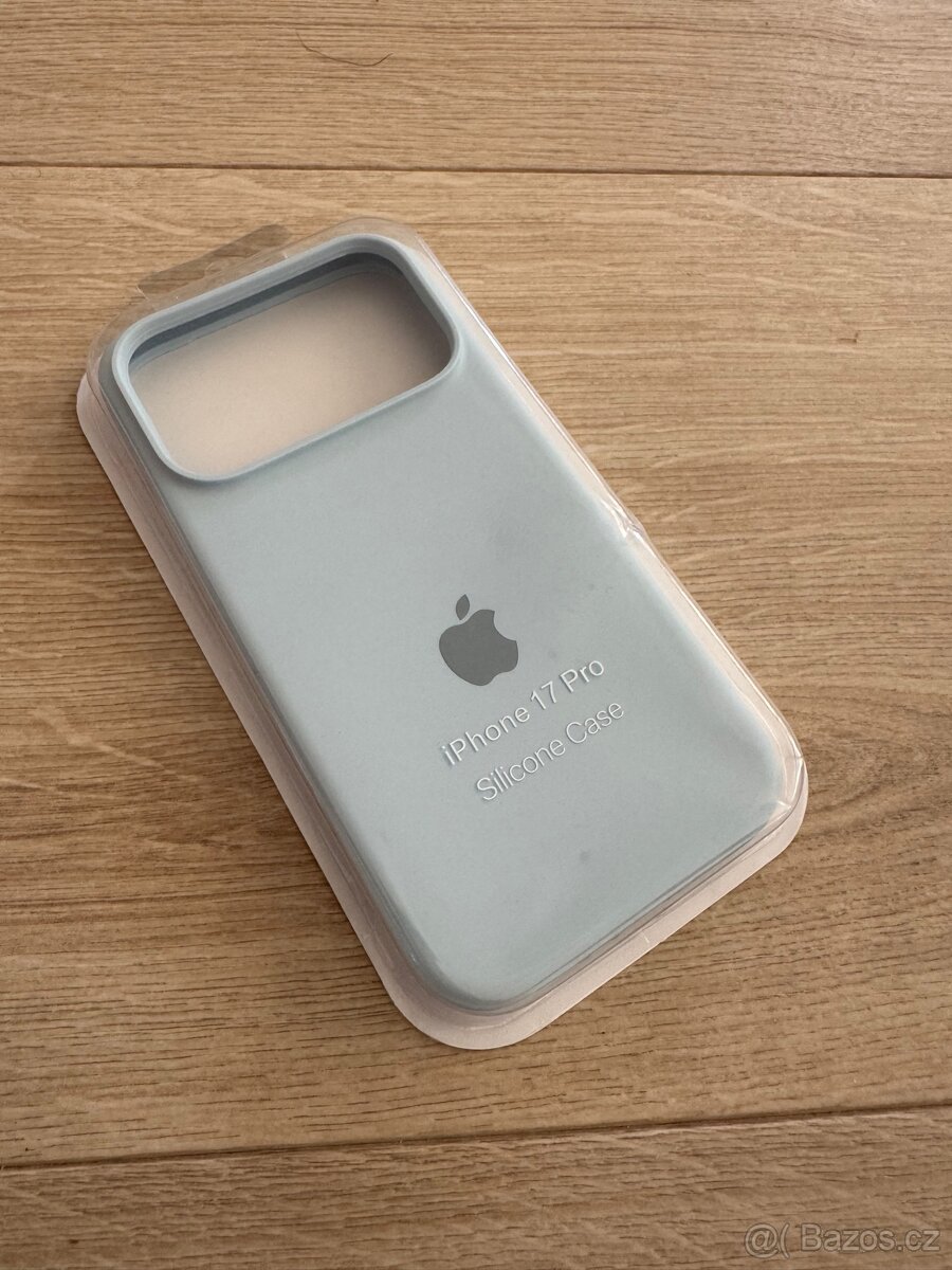 iPhone 17 Pro silikonový kryt, baby blue