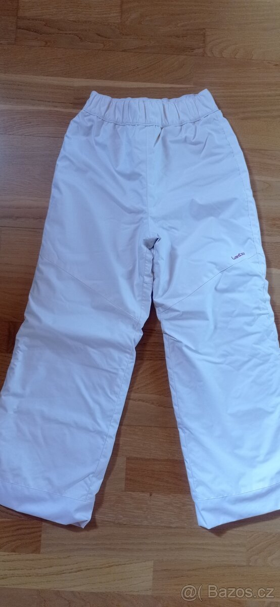 Bílé oteplováky Wedze