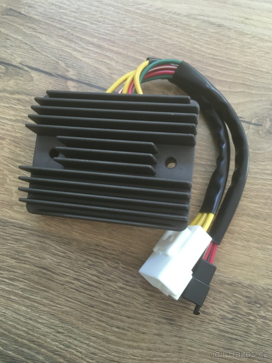 Regulator Moto Guzzi V7 2014 - 2016