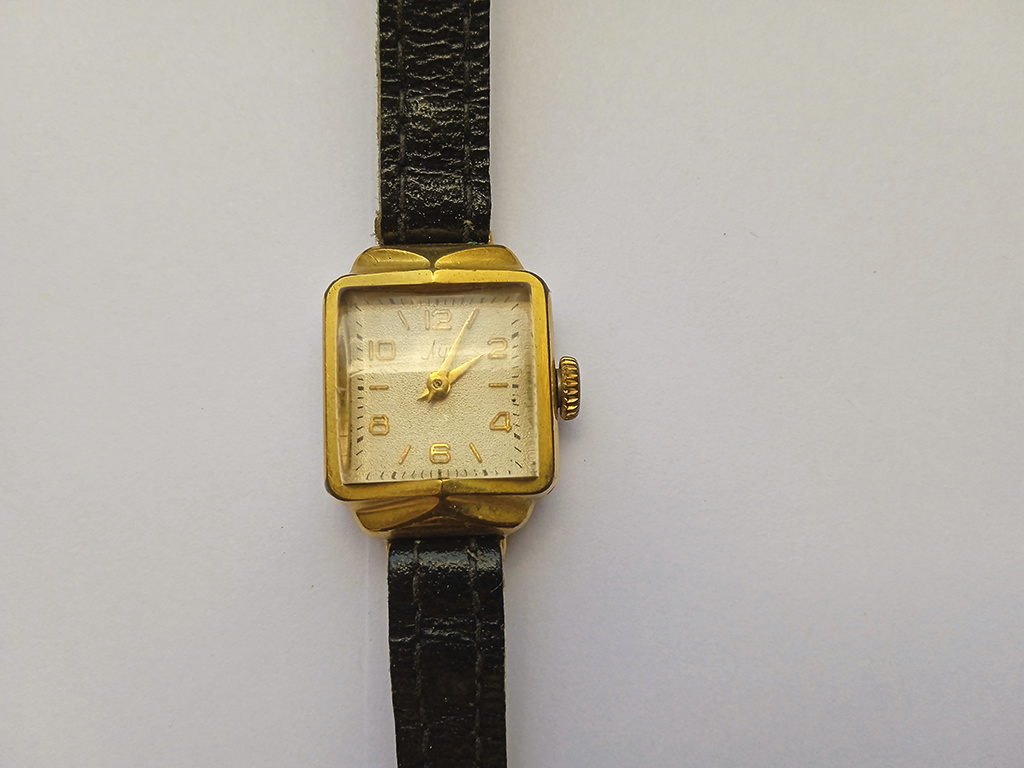 Starožitné dámské hodinky Luč