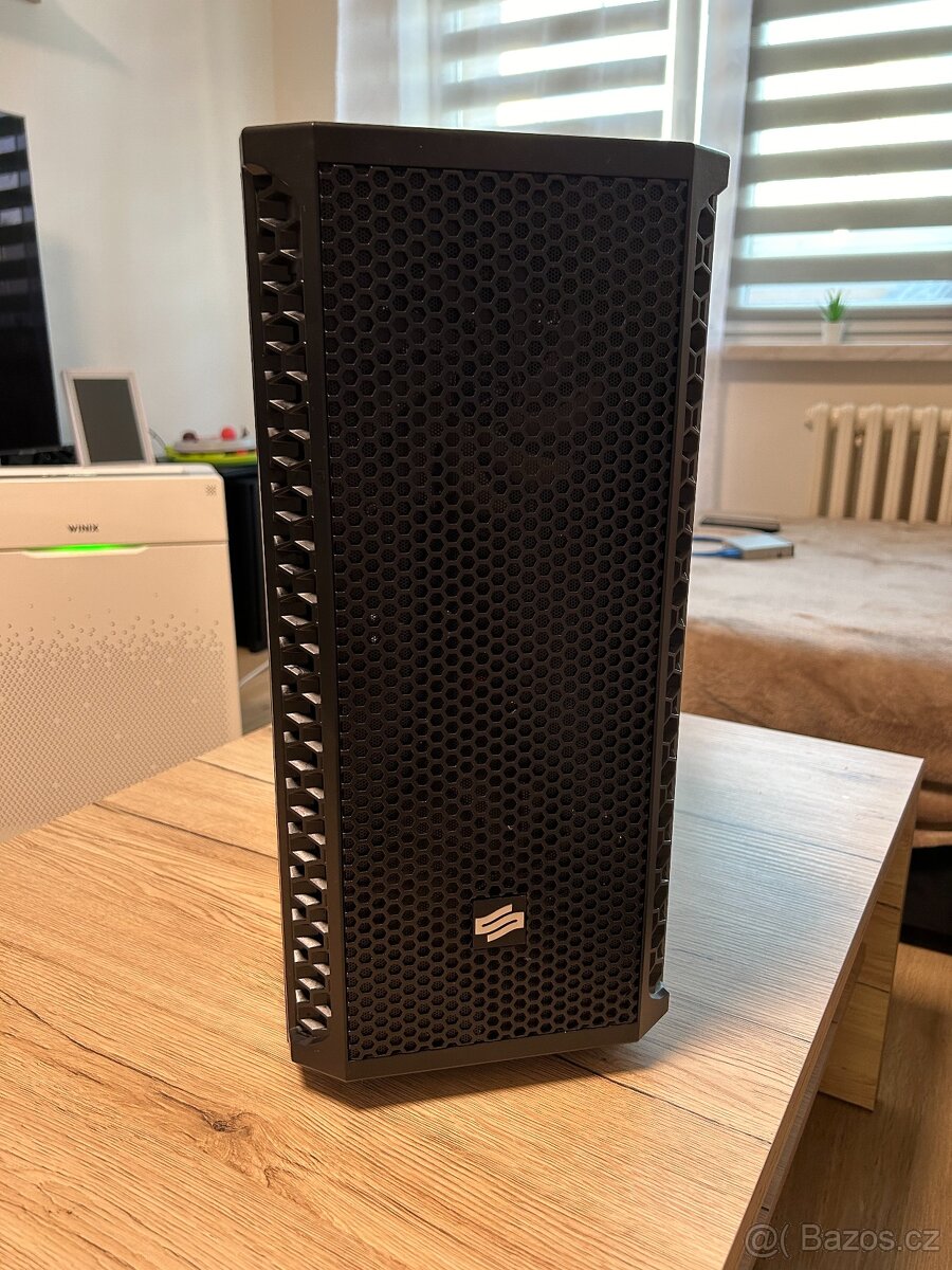 Intel i7-4770K, 16GB RAM, GT 1030, 120GB SSD + 2TB SSHD