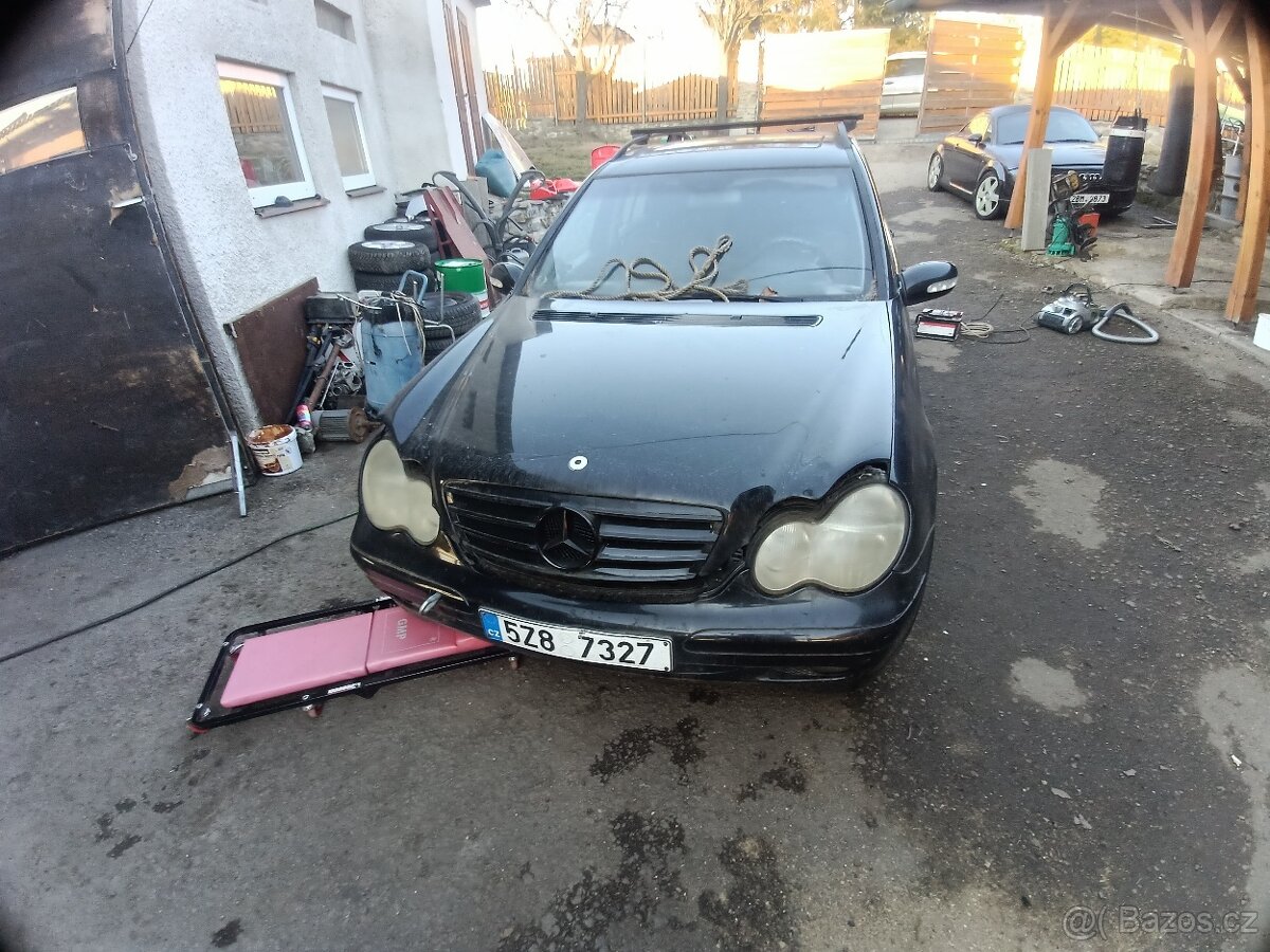 Mercedes Benz C180