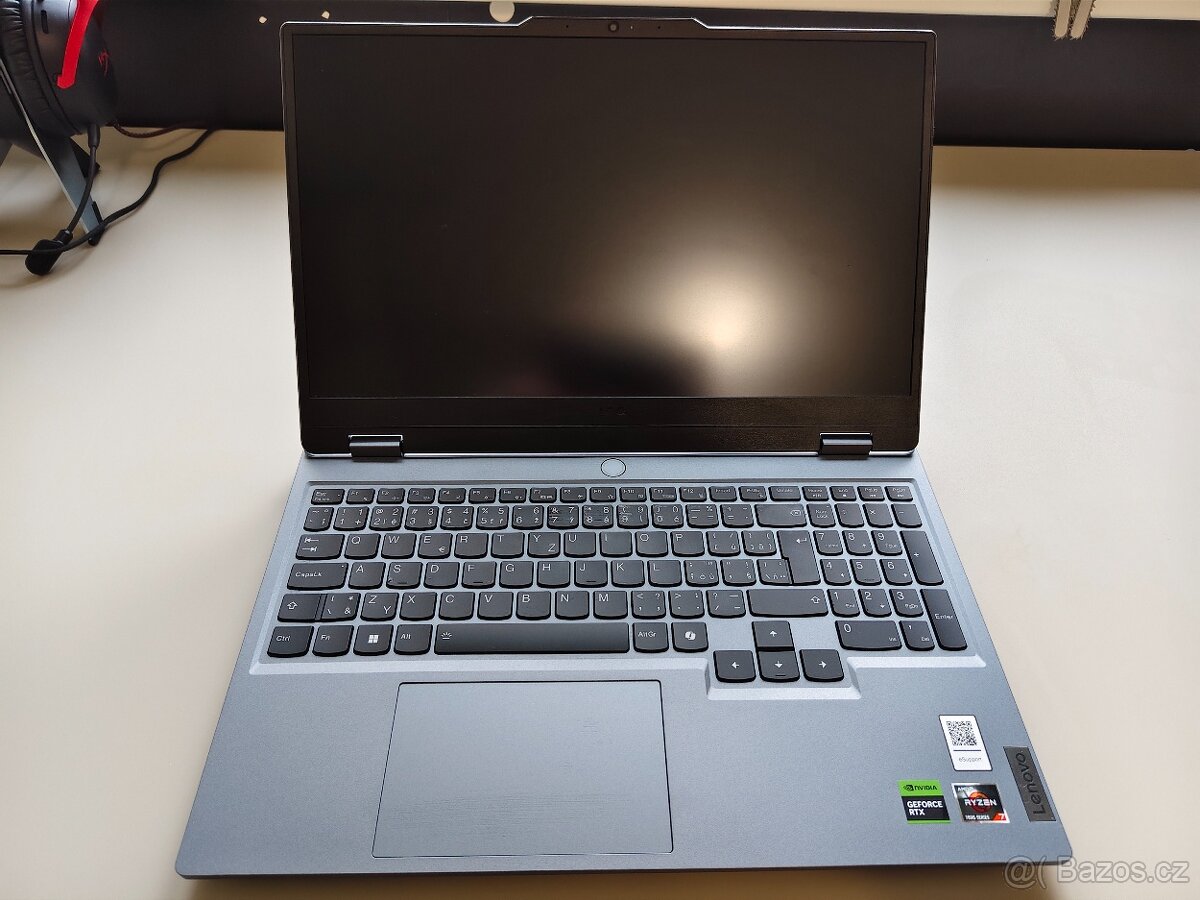 Herní počítač Lenovo LOQ 15ARP9