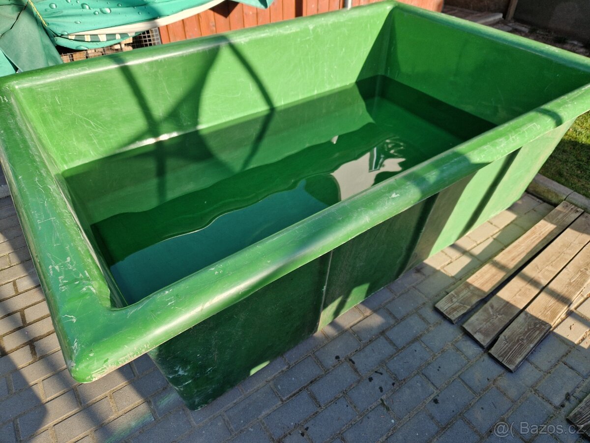 Laminátová káď.bazen,jezirko,nadrž