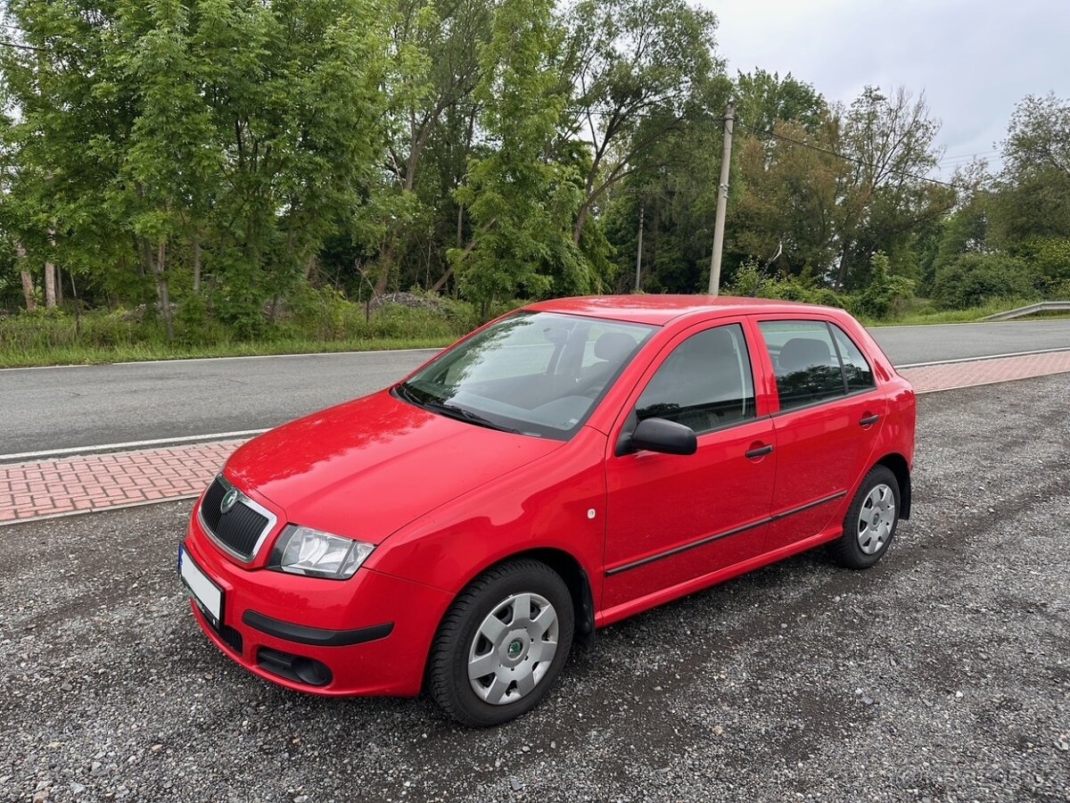 Škoda Fabia 1.2htp Classic 40kw, najeto jen 32 tis.km