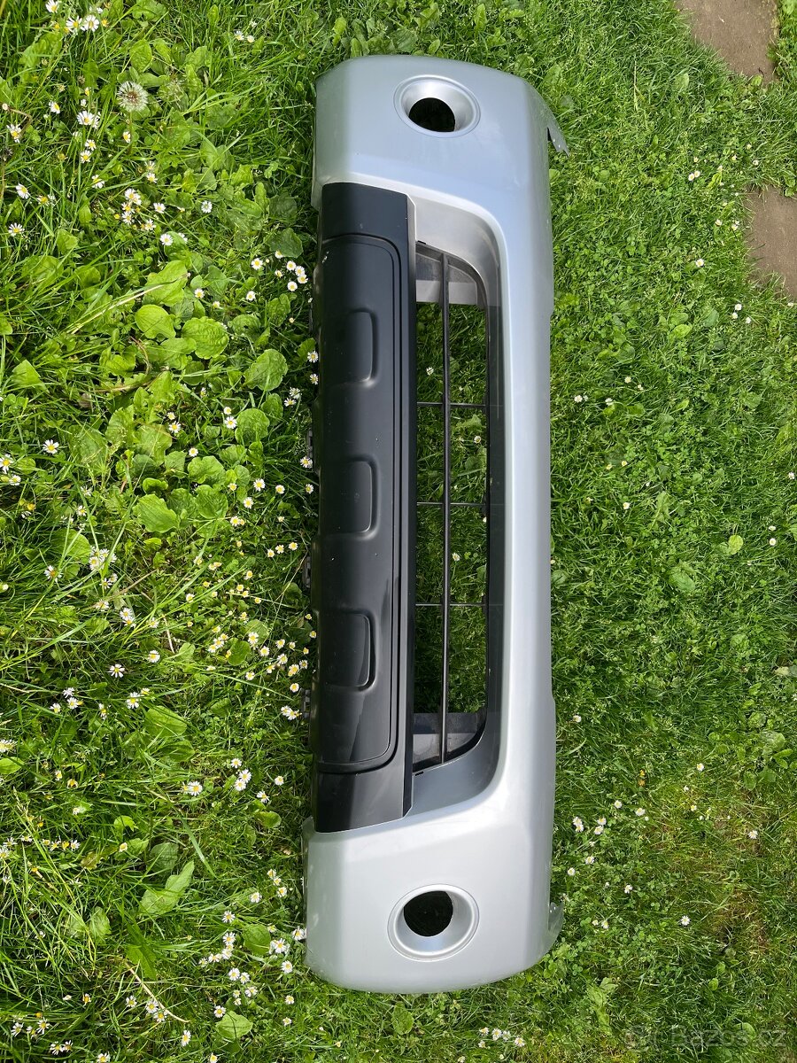 Přední nárazník Nissan pathfinder/ Navara