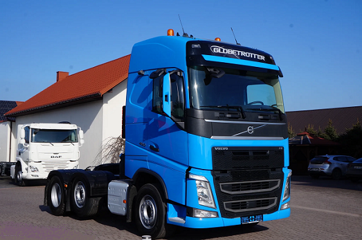 Volvo FH460 6x2 - tahač návěsů