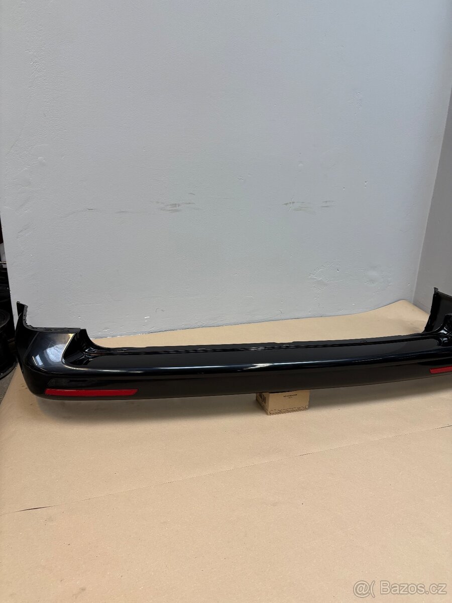 Nárazník Vw T5 T6 T6.1 Zadní Křídlové dveře 7H5807417