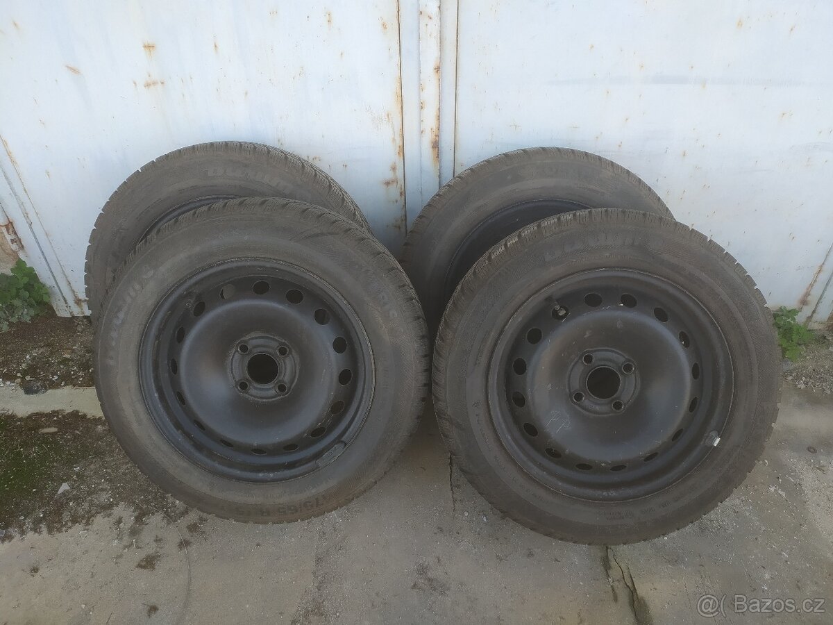 Zimní pneu +disky Fiat 15"