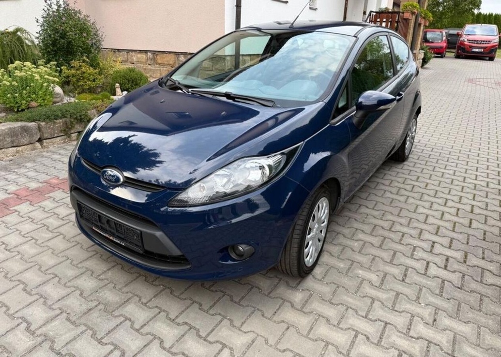 Ford Fiesta 1,2i Klima výhřev sedadel+skla benzín