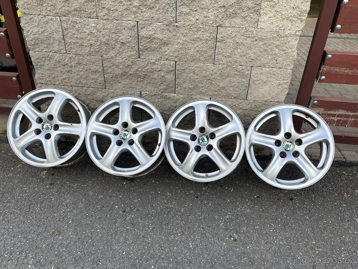 Kola škoda octavia 1 5x100