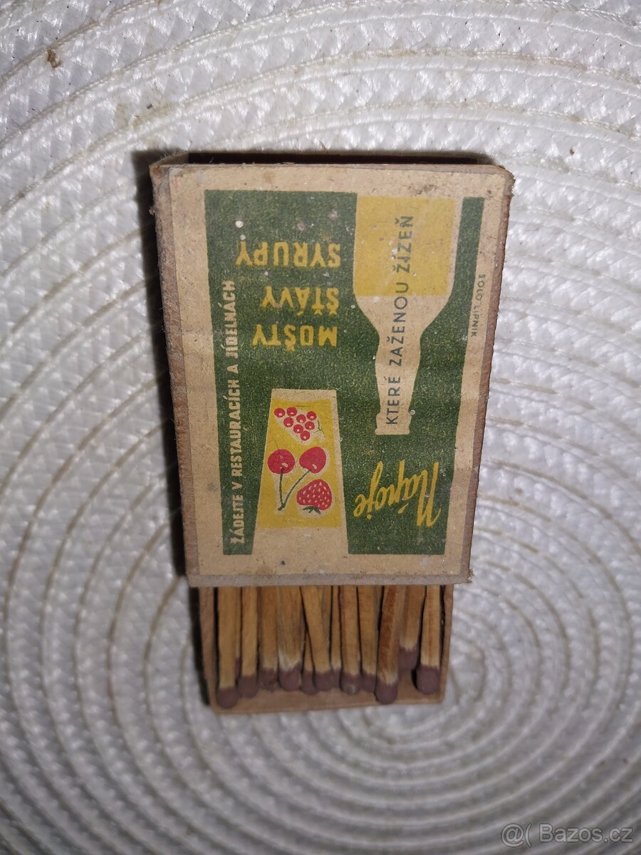 Zápalky- dřevěná krabička