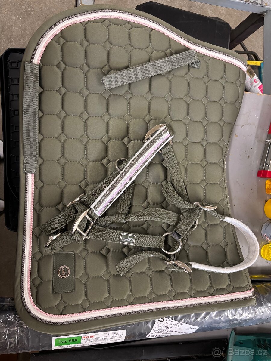 NOVÁ podsedlová dečka Schockemohle