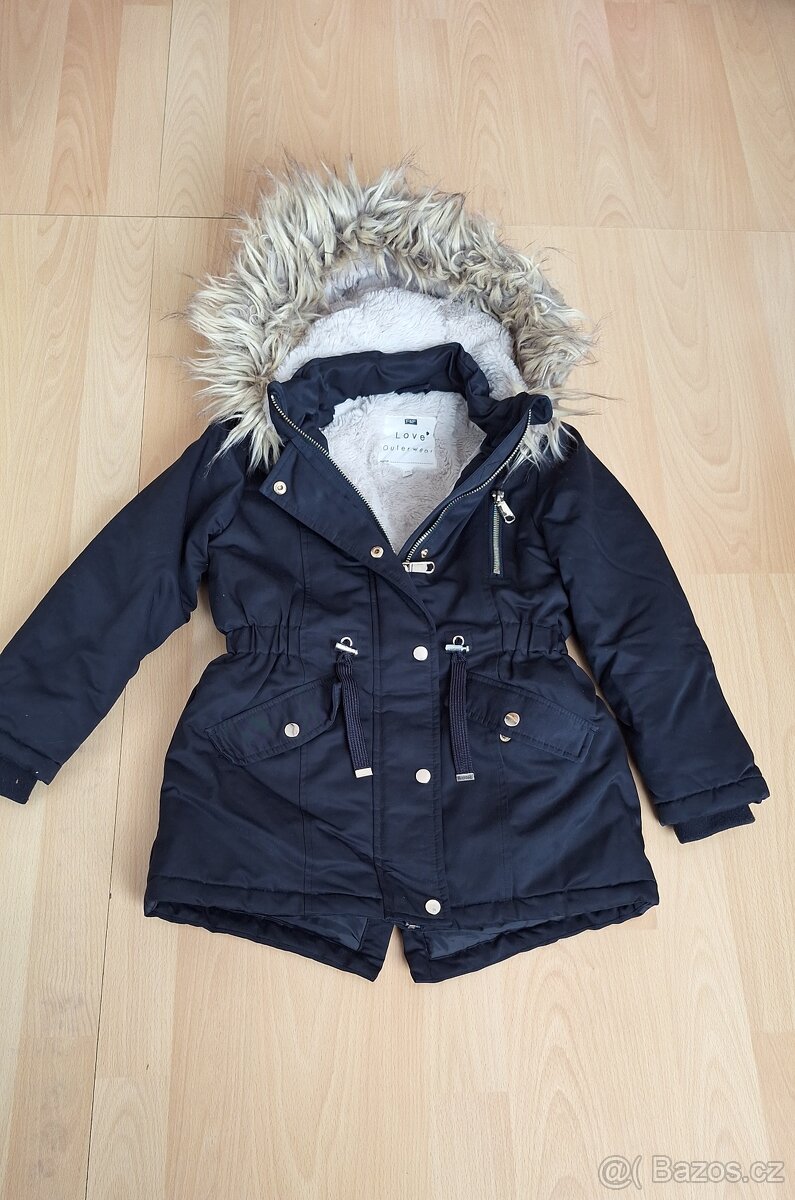 Balík oblečení 6-8 let dívka